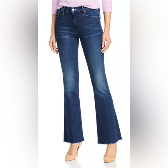 MOTHER Denim - MOTHER The Weekender Fray Flared Jeans in Tongue and Chic